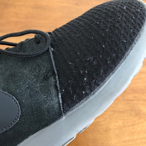 Nike Roshe Sneakers - Black/Grey - Women’s 8 - Picture 9 of 9